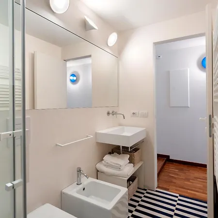 Moderno Vista Mare Neapol